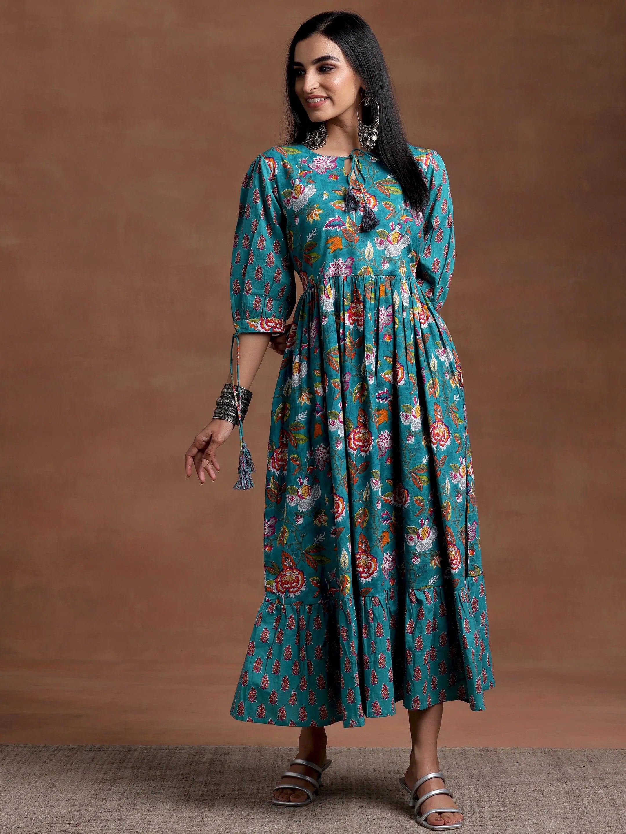Buy Latest Designer Dresses for Women at Best Price | Libas