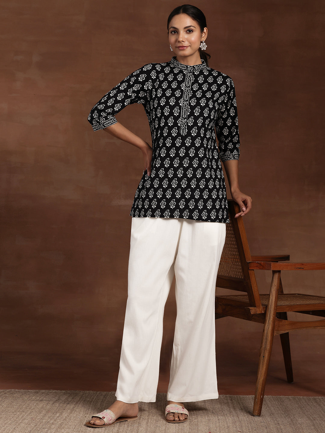  Black Printed Cotton Straight Short Kurti 