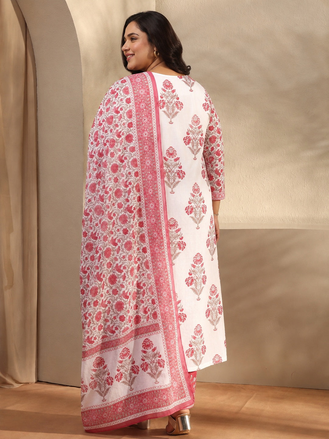  Plus Size Pink Floral Printed Cotton Blend Anarkali Suit Set 