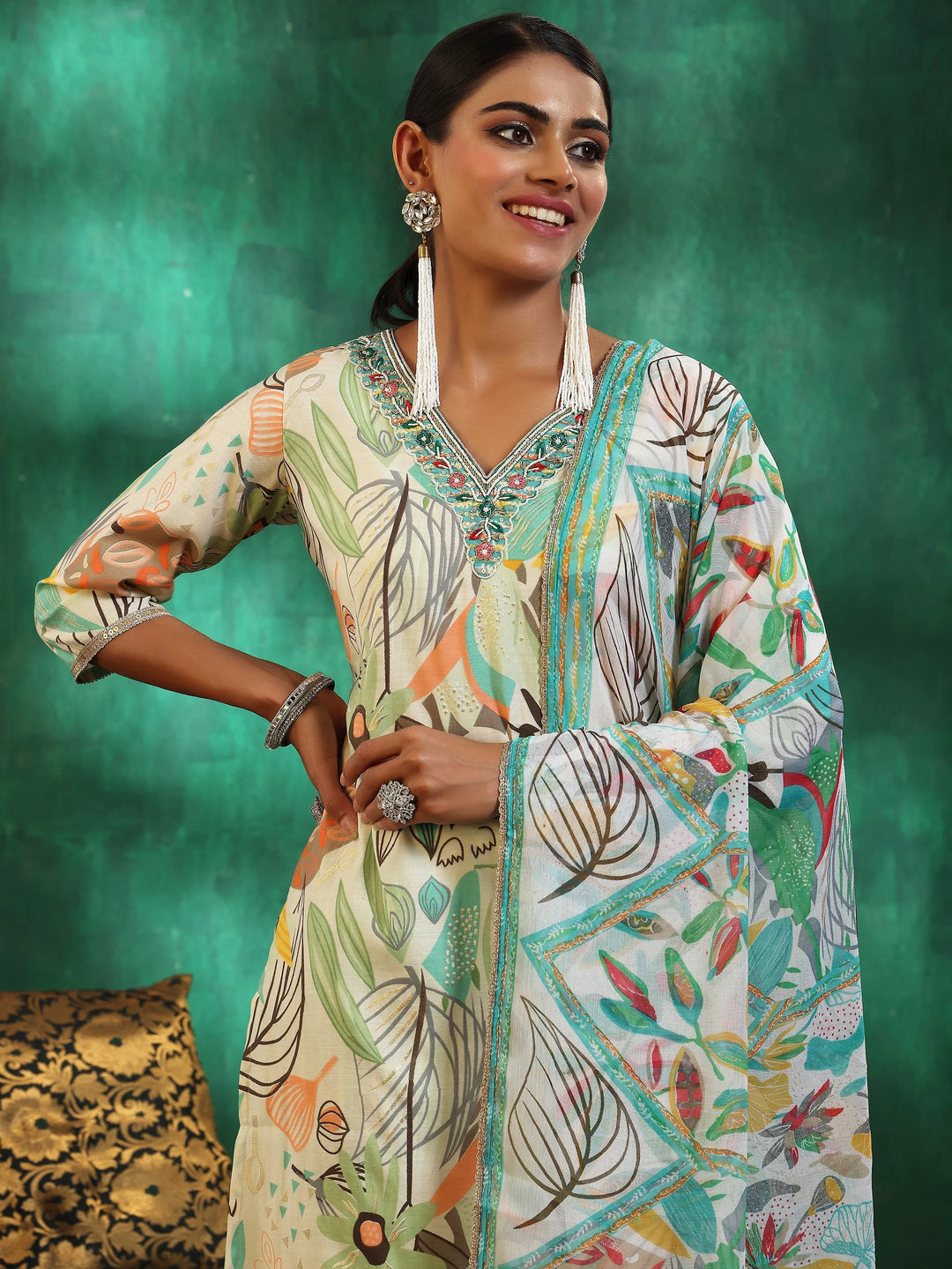  Off White Printed Silk Blend Straight Suit With Dupatta 