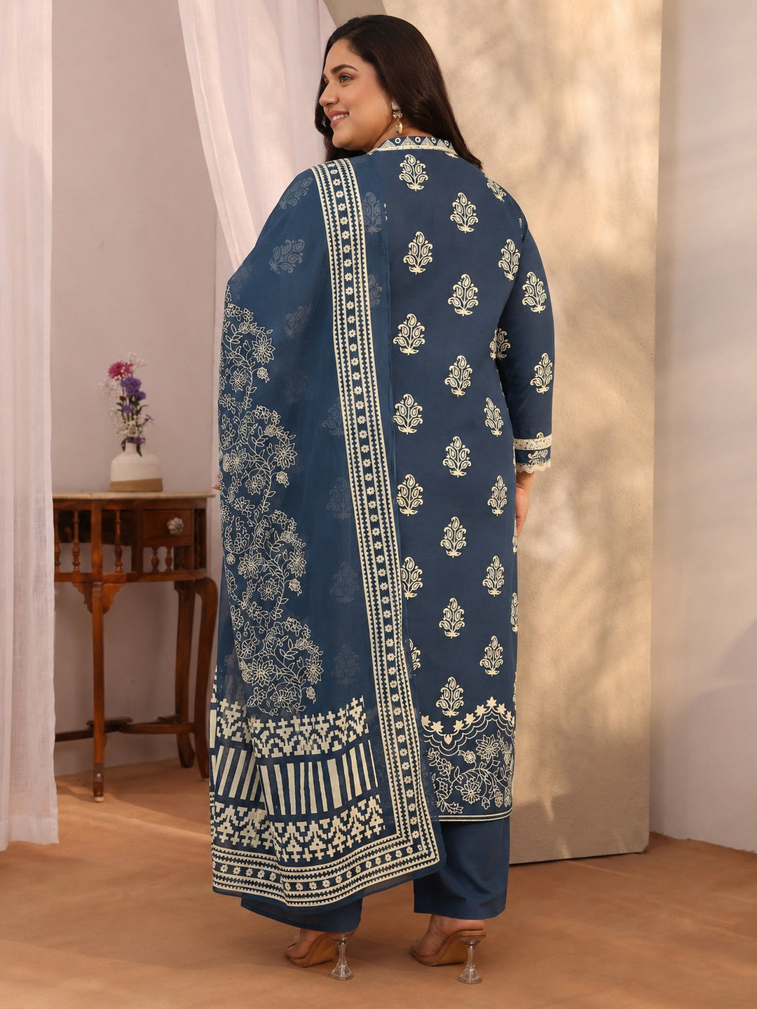  Plus Size Blue Floral Printed Cotton Blend Straight Suit Set 