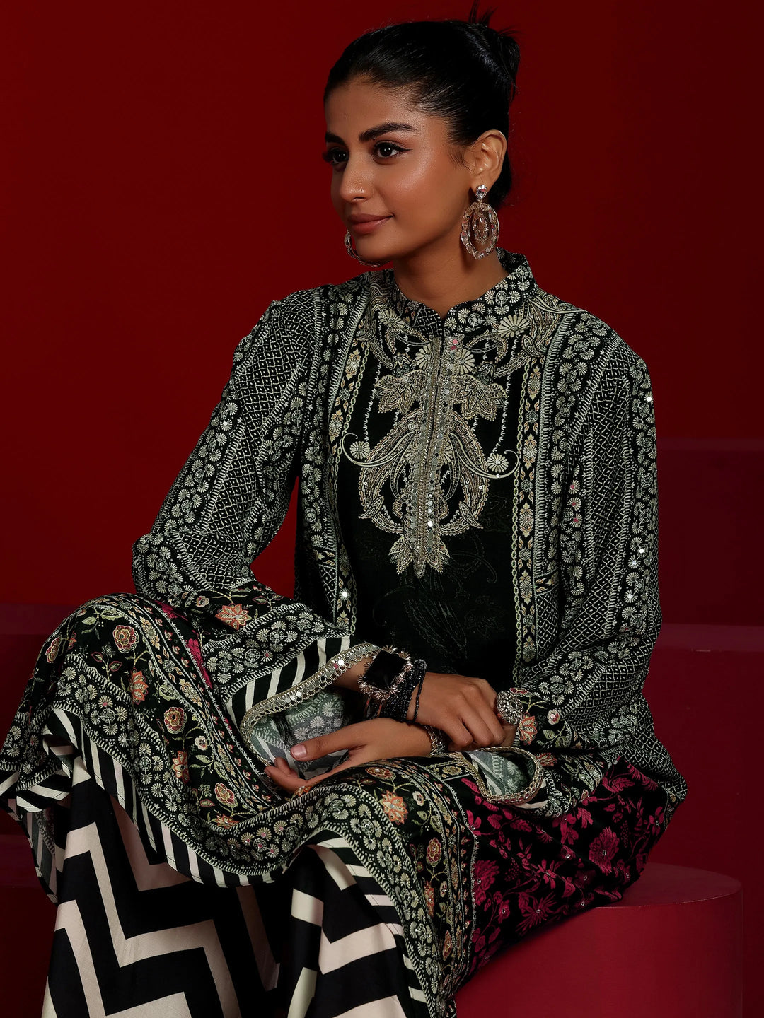  Libas Art Black Printed Muslin Co-Ords 