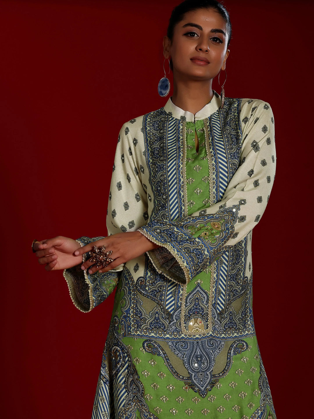  Libas Art Off White Printed Muslin Co-Ords 