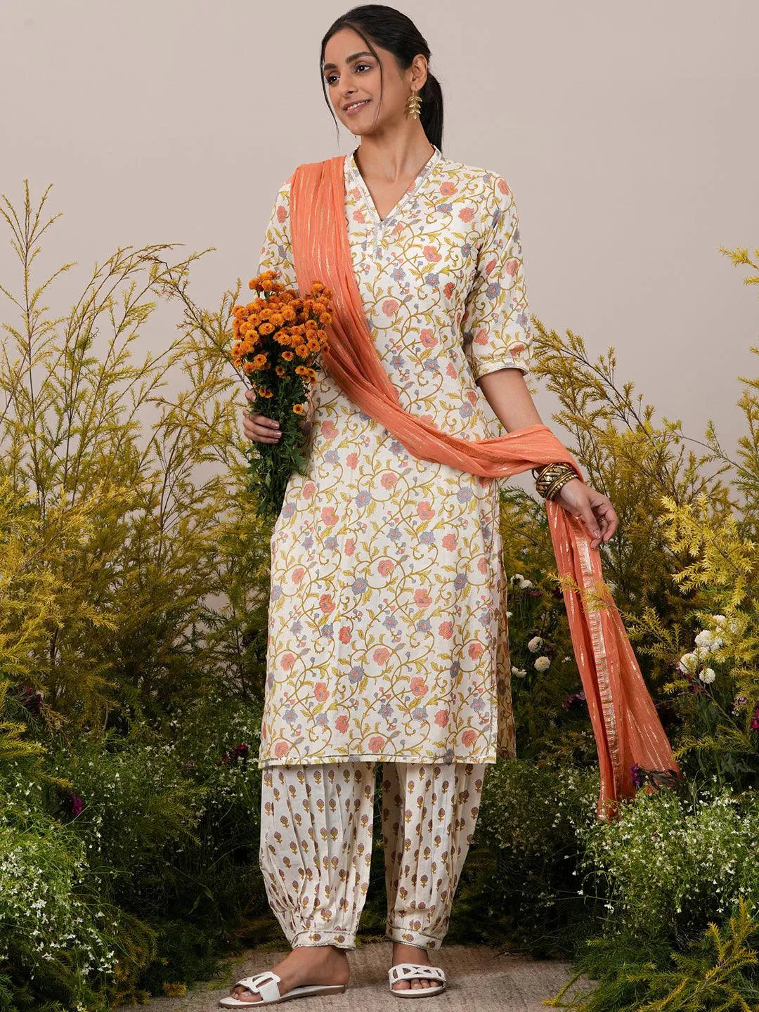  Off White Printed Cotton Straight Suit With Dupatta 
