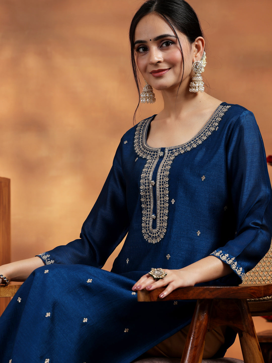  Blue Embroidered Silk Straight Kurta 