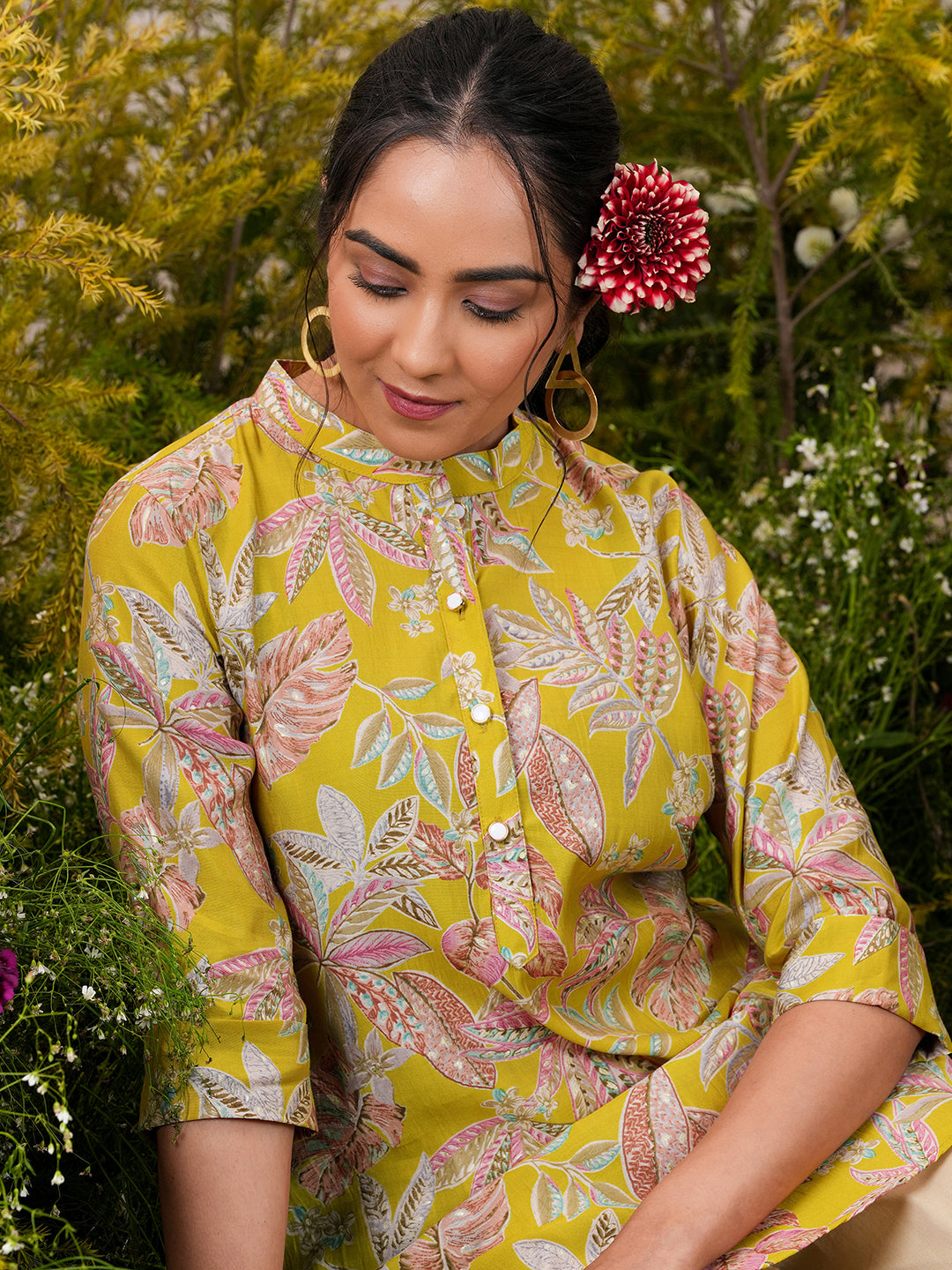 libas Yellow Printed Silk Blend Straight Short Kurti-picture-11