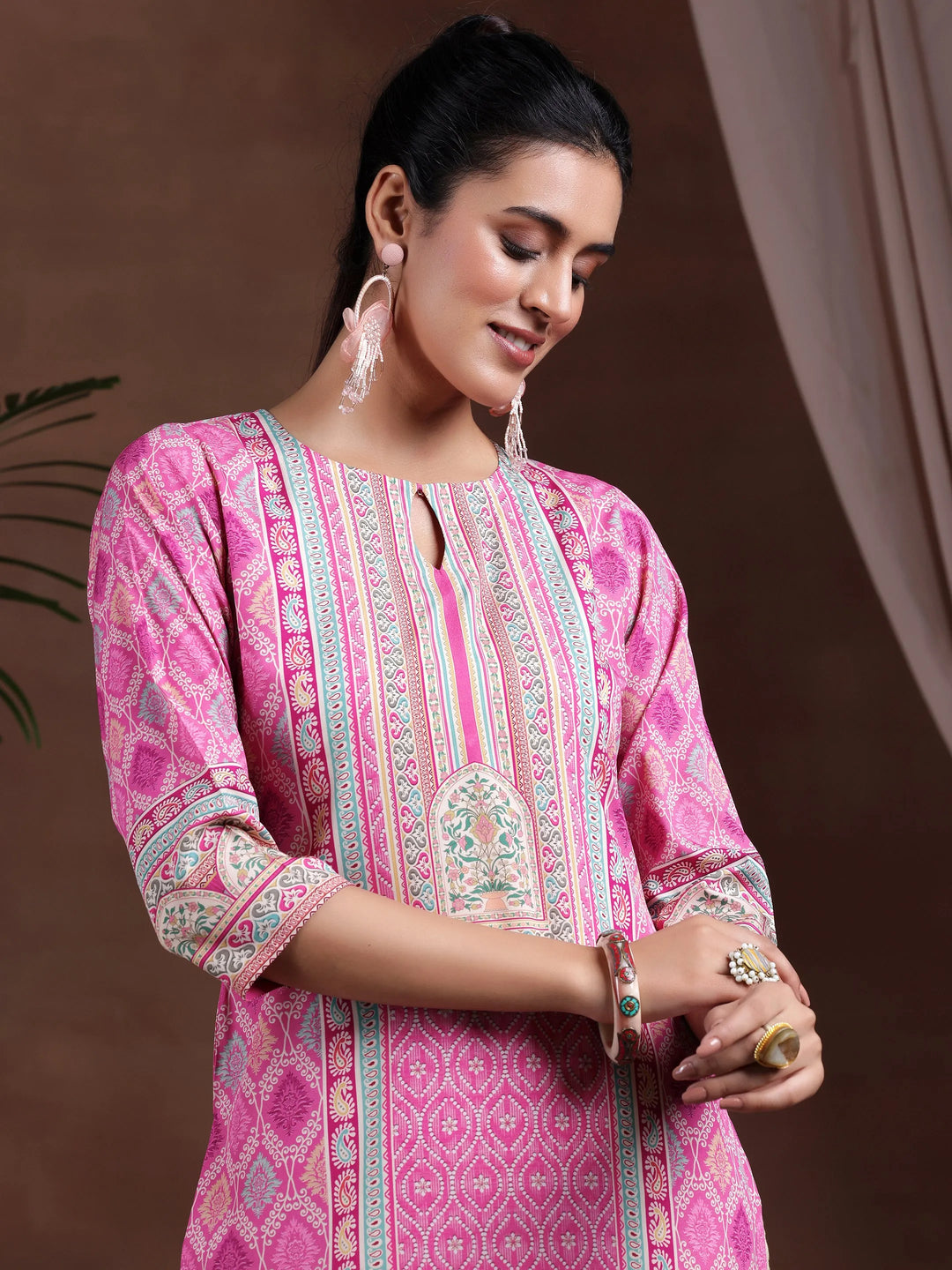  Pink Printed Crepe Straight Kurta 