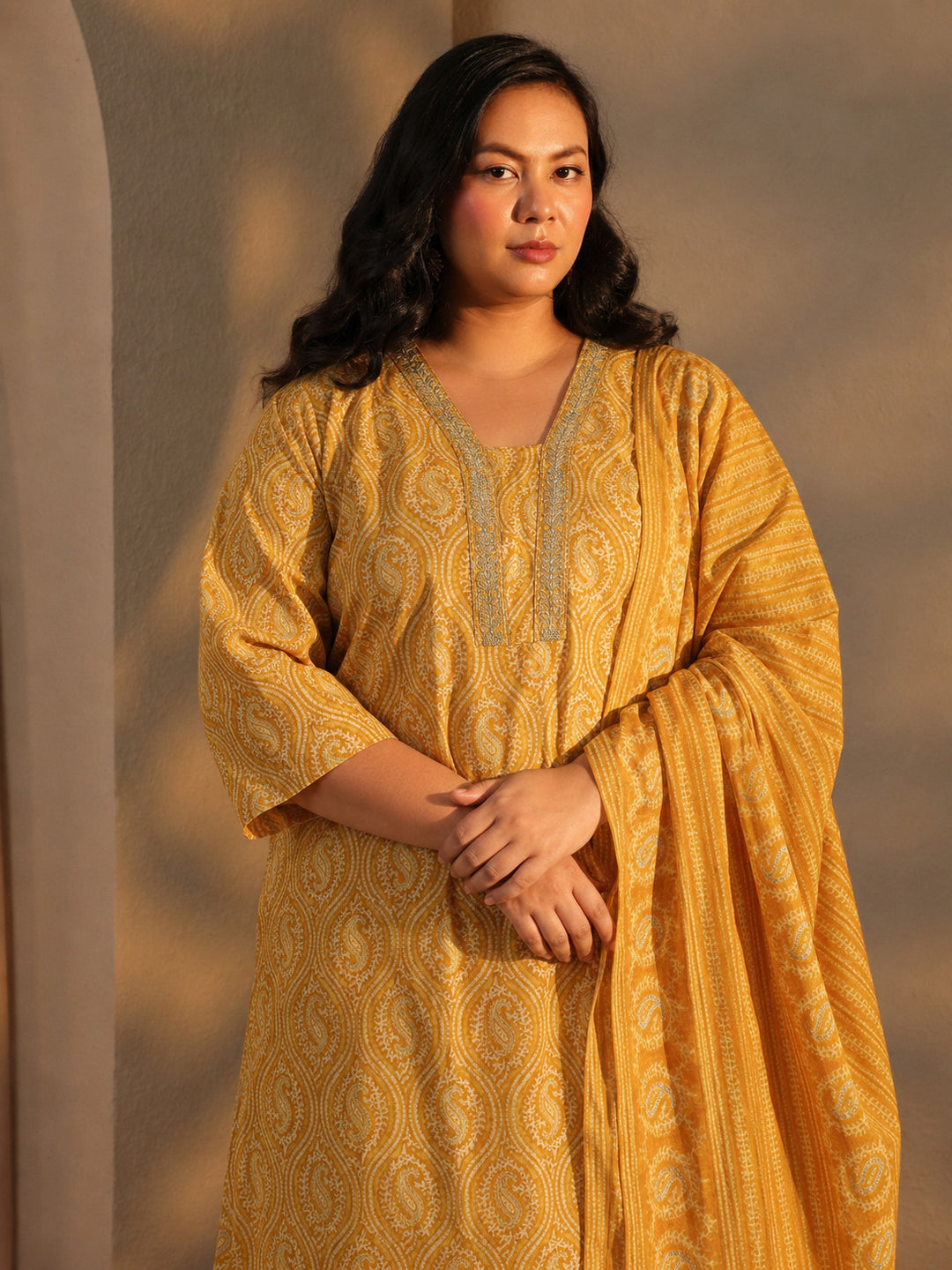  Plus Size Yellow Paisley Printed Cotton Straight Suit Set 