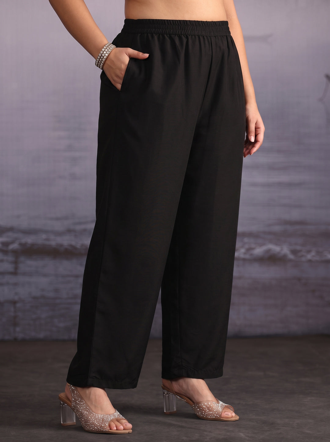  Plus Size Black Embroidered Silk Blend Straight Suit Set 