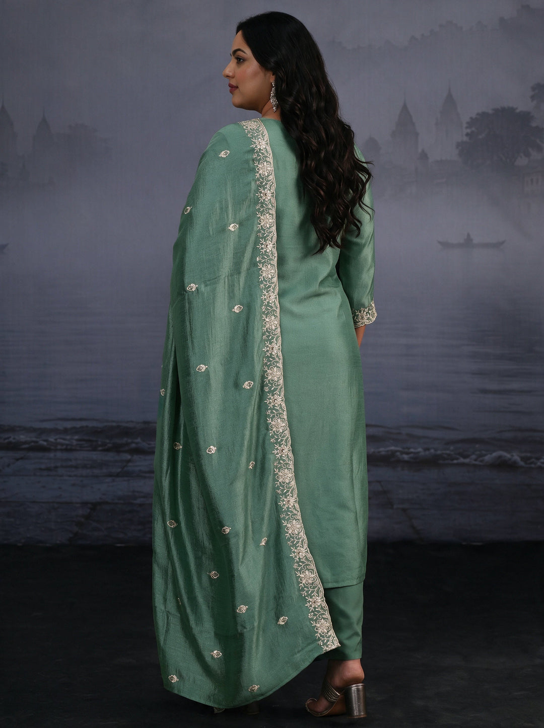 Plus Size Dusty Mint Green Floral Embroidered Silk Blend Straight Suit Set 
