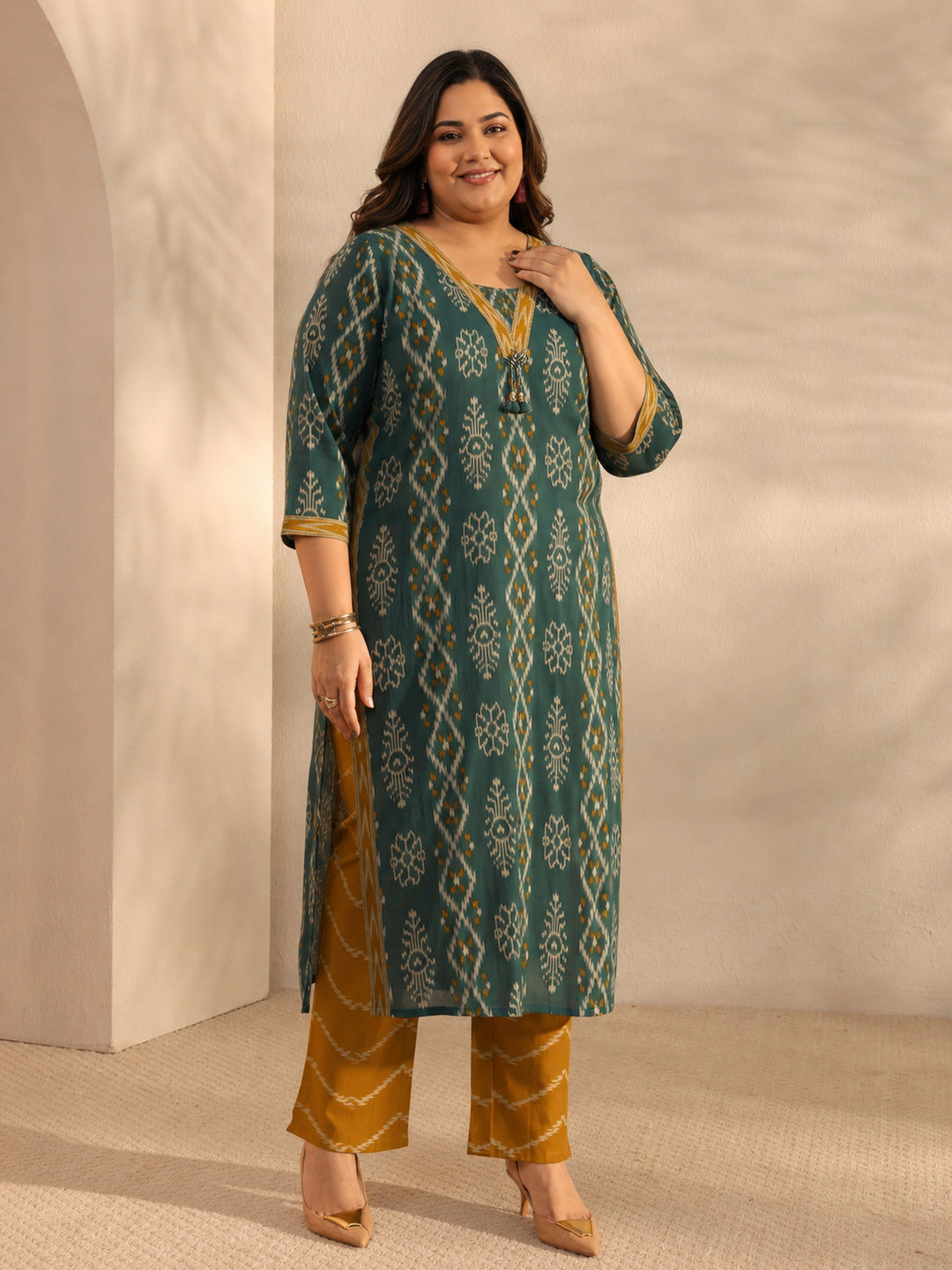  Plus Size Green Ethnic Printed Cotton Straight Suit Set With Dupatta 