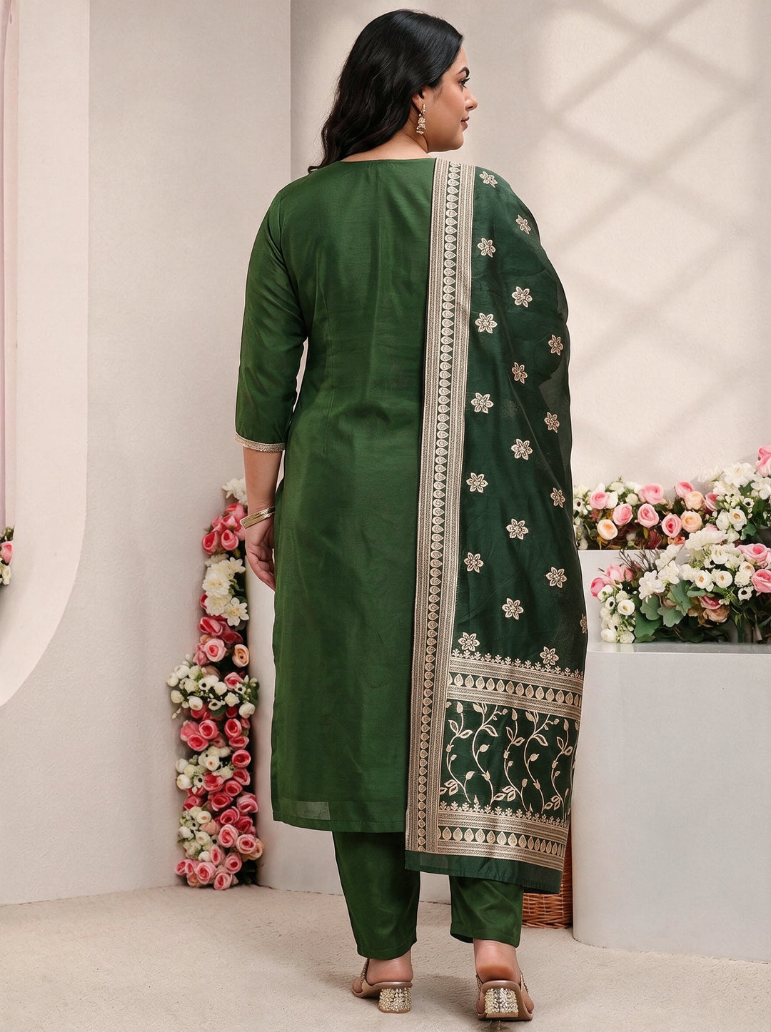  Plus Size Green Embroidered Silk Blend Straight Suit Set With Dupatta 