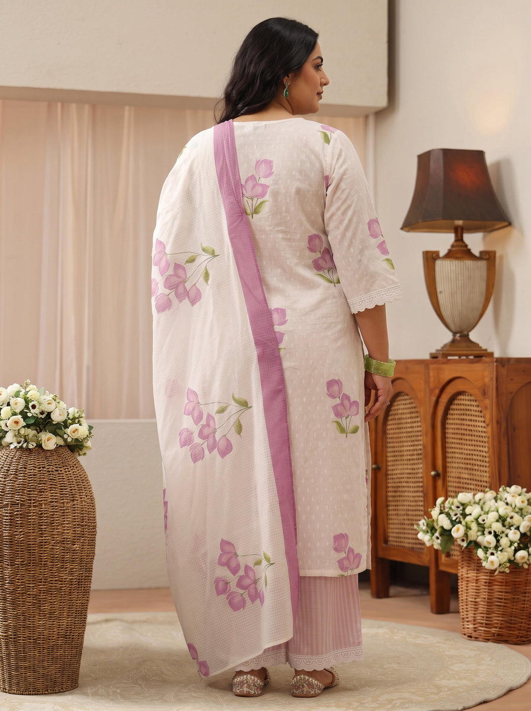  Plus Size White Floral Printed Cotton Straight Suit Set 