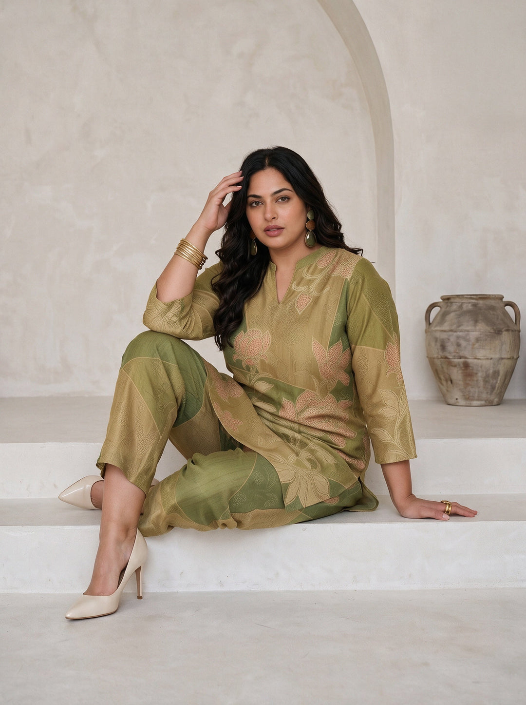  Plus Size Green Floral Printed Muslin Straight Kurta Set 