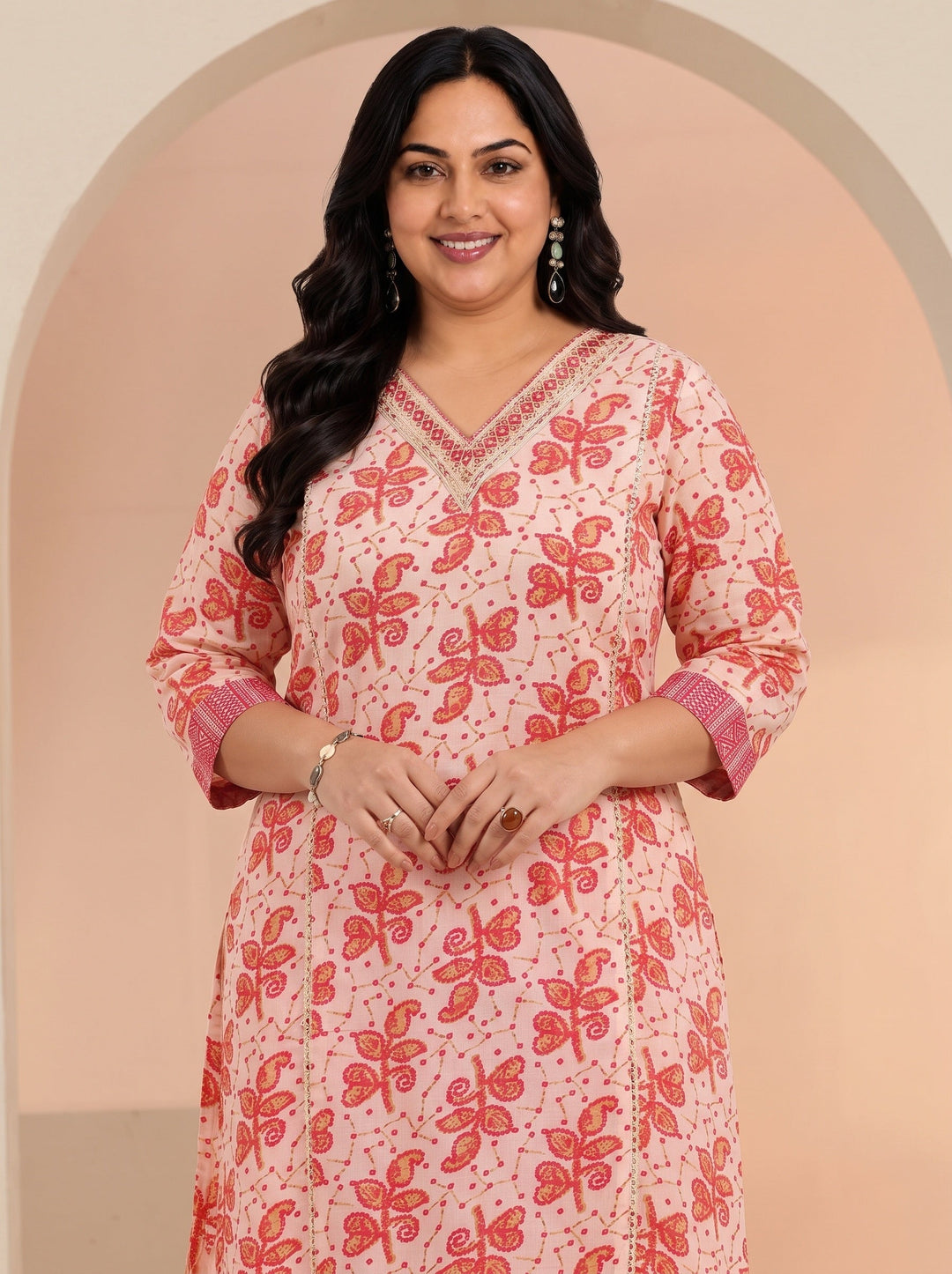  Plus Size Off White Floral Printed Cotton Straight Suit Set 