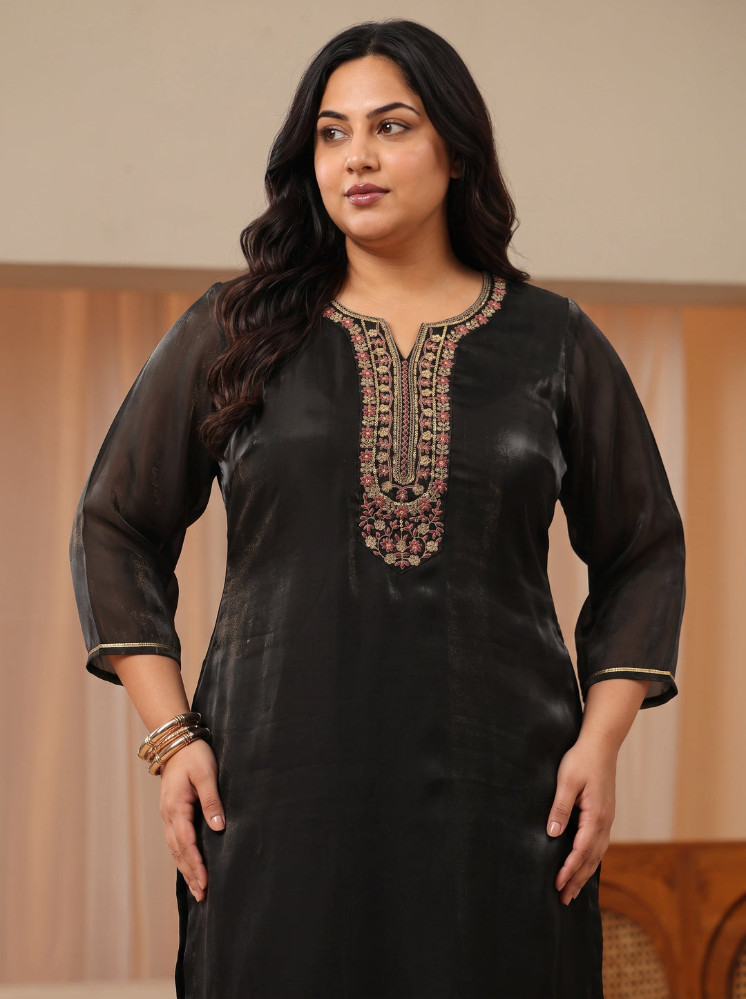  Plus Size Black Floral Yoke Design Tissue Straight Suit Set 