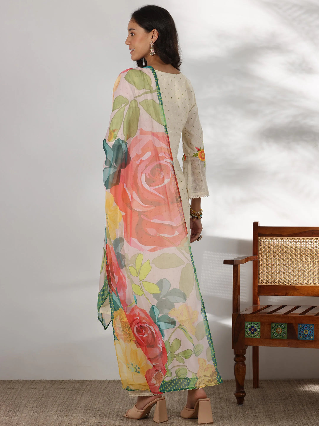  Off white Printed Cotton Straight Suit With Dupatta 