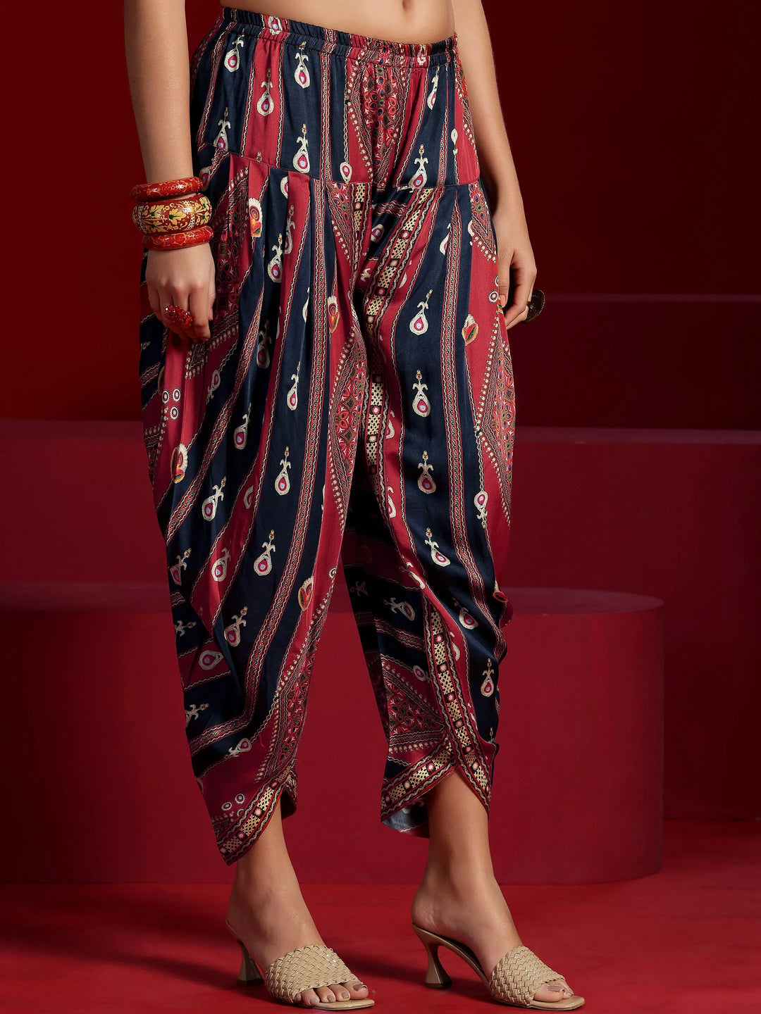  Libas Art Multi Printed Silk Blend Co-Ords 
