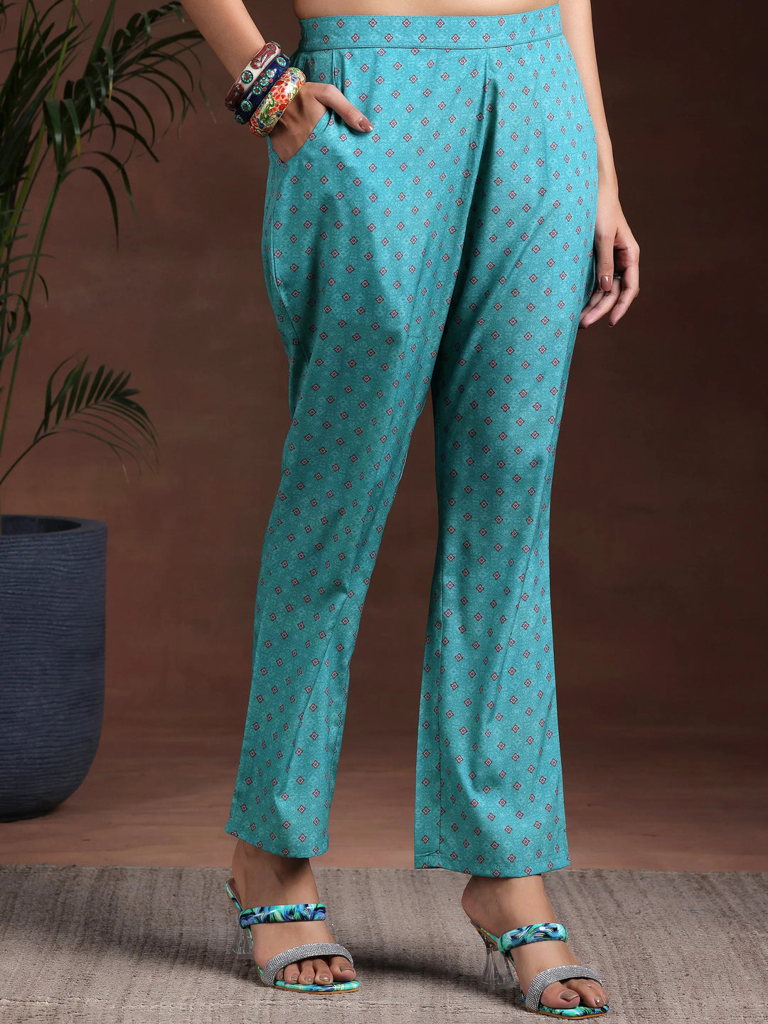  Blue Printed Poly Crepe Straight Suit With Dupatta 