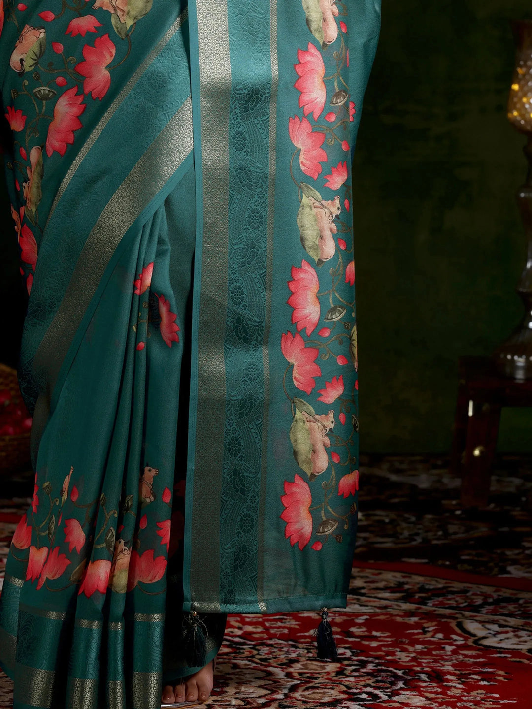  Green Printed Silk Blend Saree With Unstitched Blouse Piece 