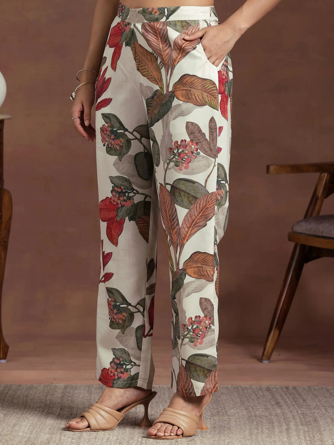  Beige Printed Crepe Co-Ords 