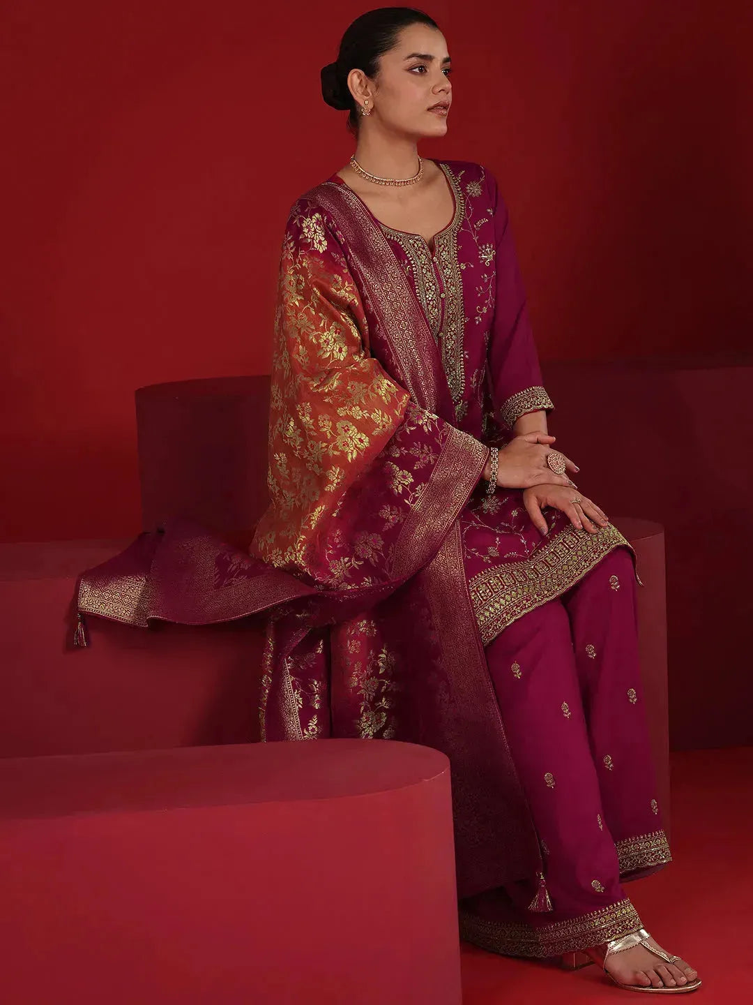  Pink Embroidered Silk Blend Straight Suit Set With Dupatta 