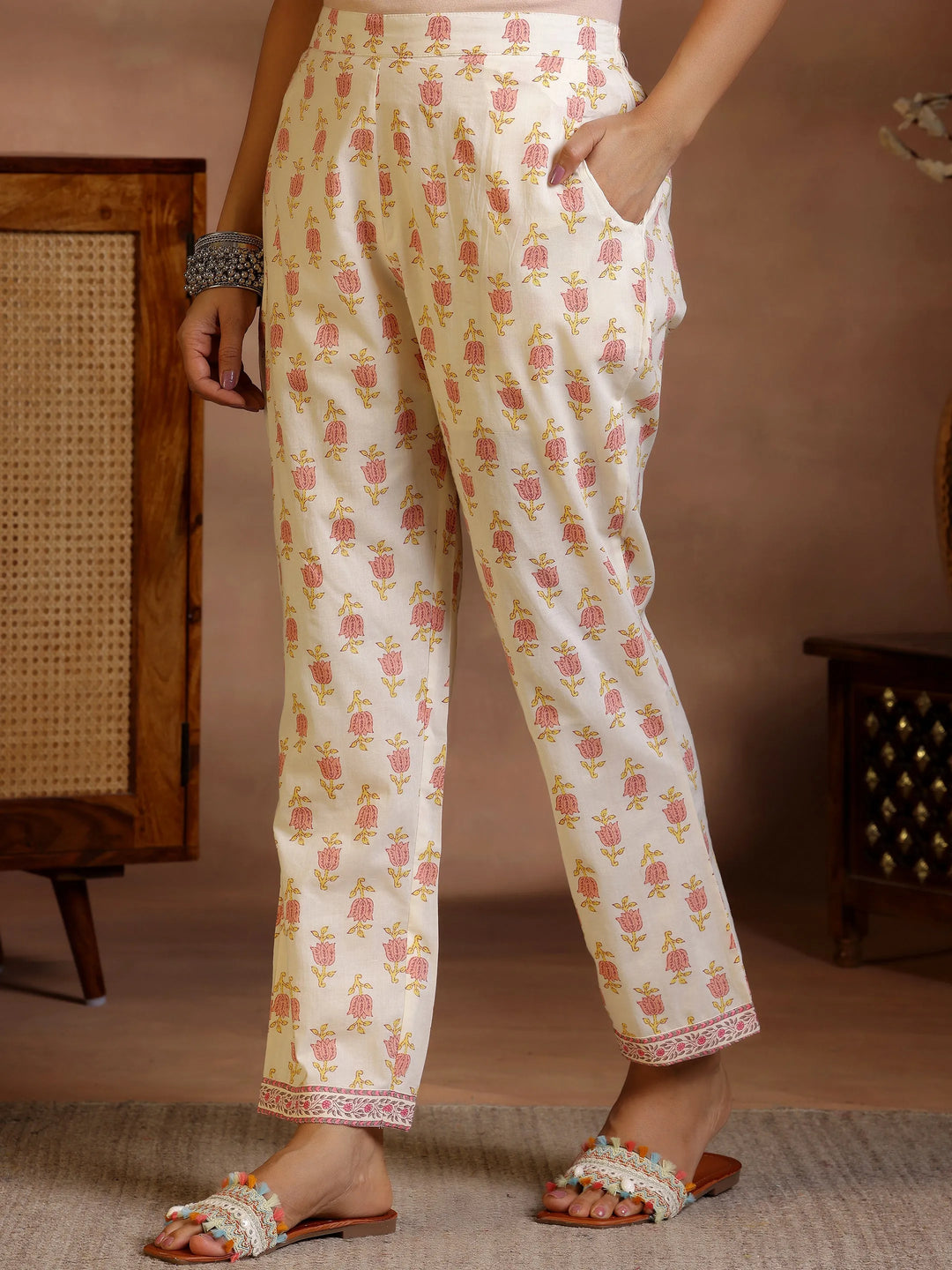  Off white Printed Cotton Straight Kurta With Palazzos 