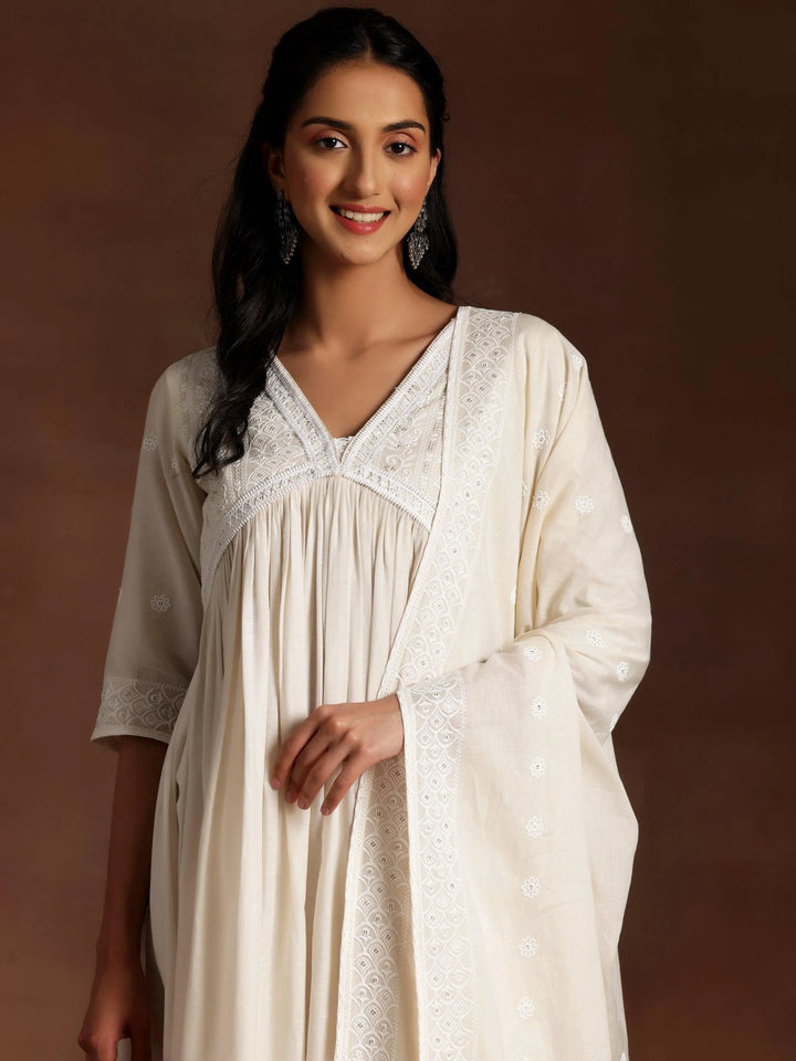 Alizeh Off white Embroidered Cotton A-Line Kurta With Palazzos & Dupatta - Libas
