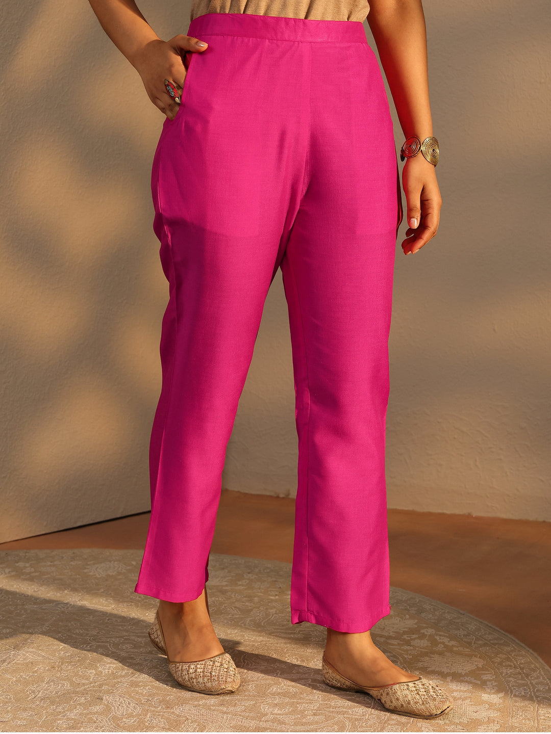  Pink Bandhani Embroidered Silk Blend Straight Suit Set With Dupatta 
