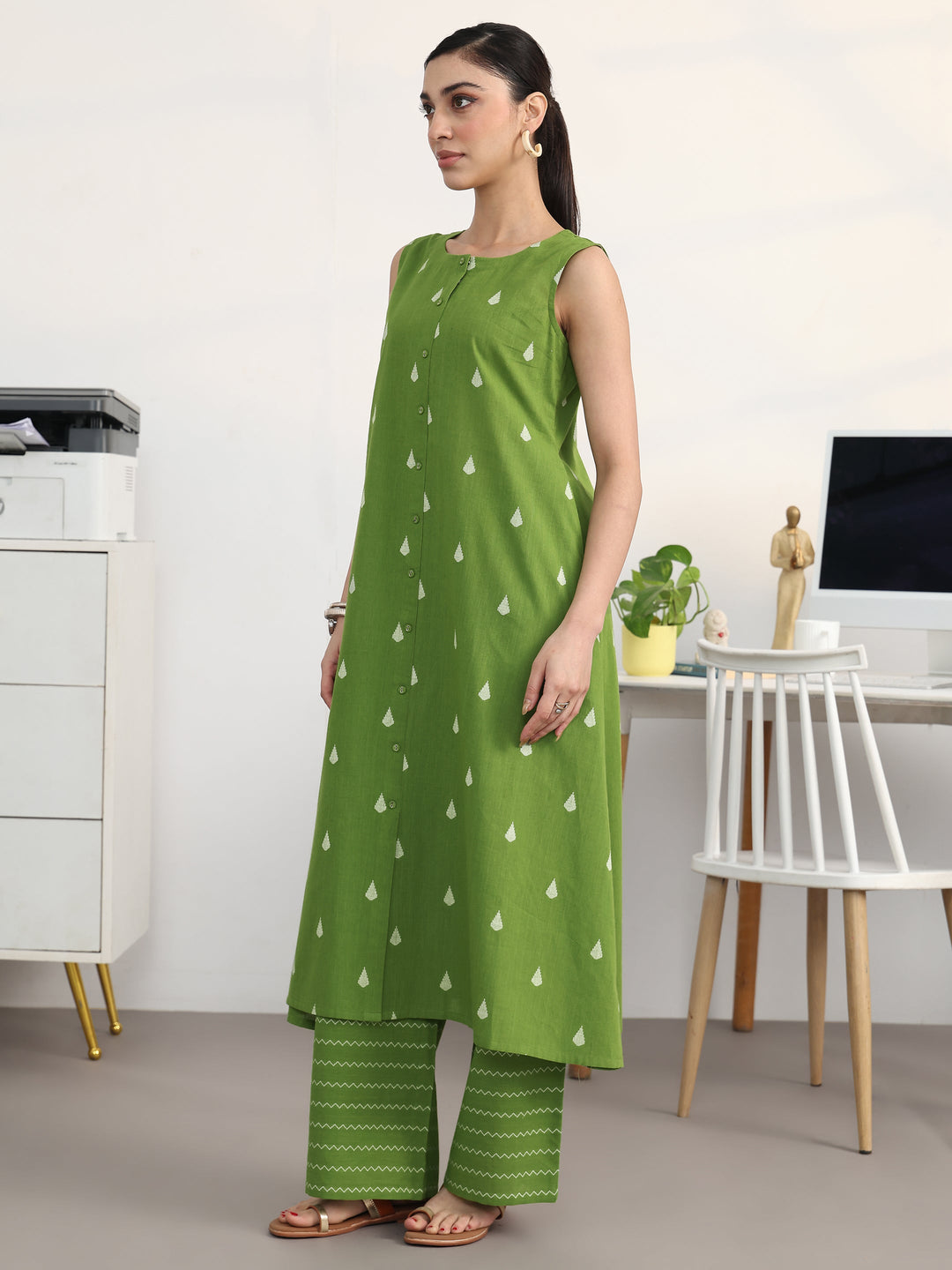  Green Floral Woven Design Cotton Blend A-Line Kurta Set 