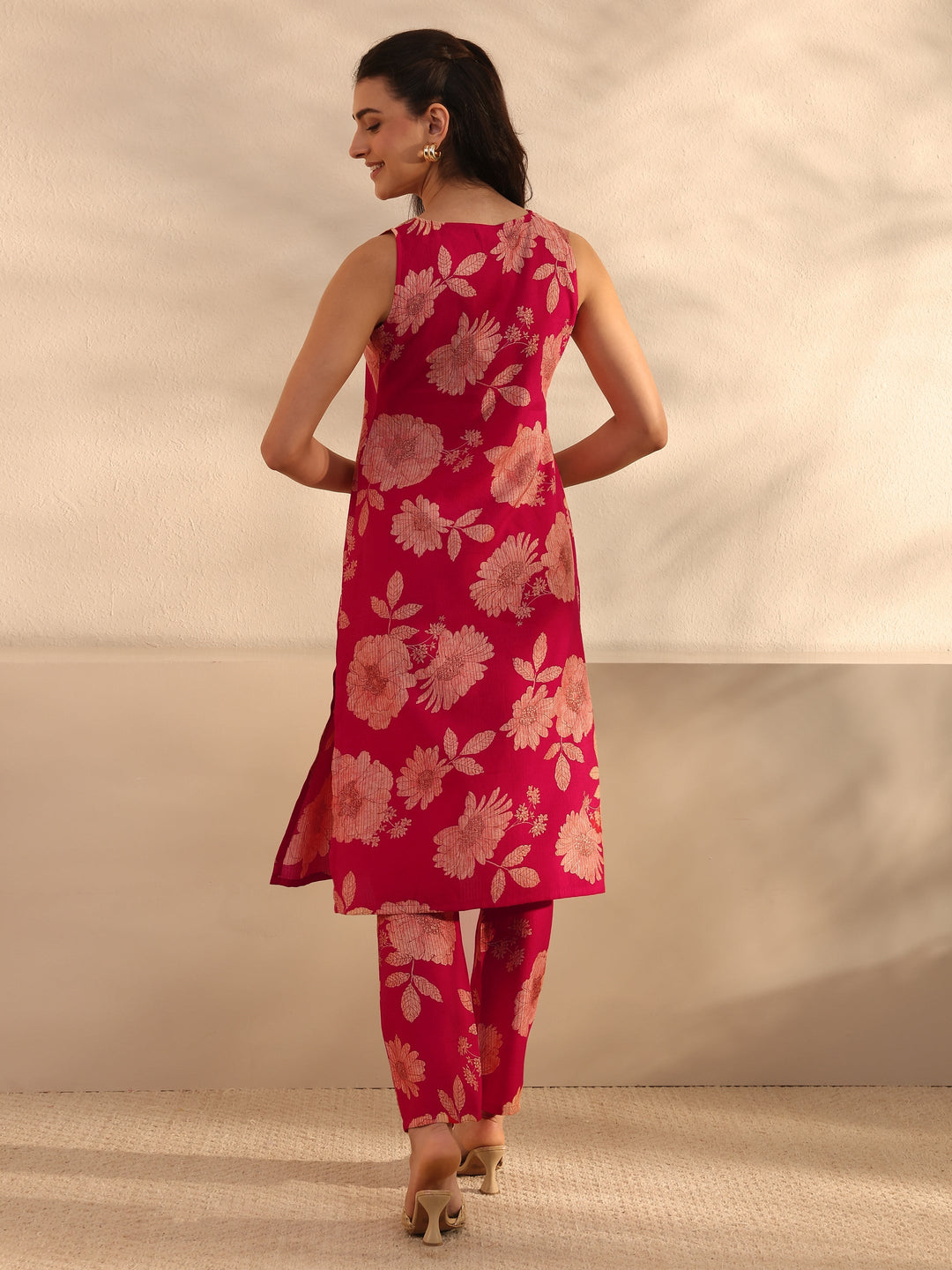  Pink Floral Printed Silk Blend Straight Kurta Set 