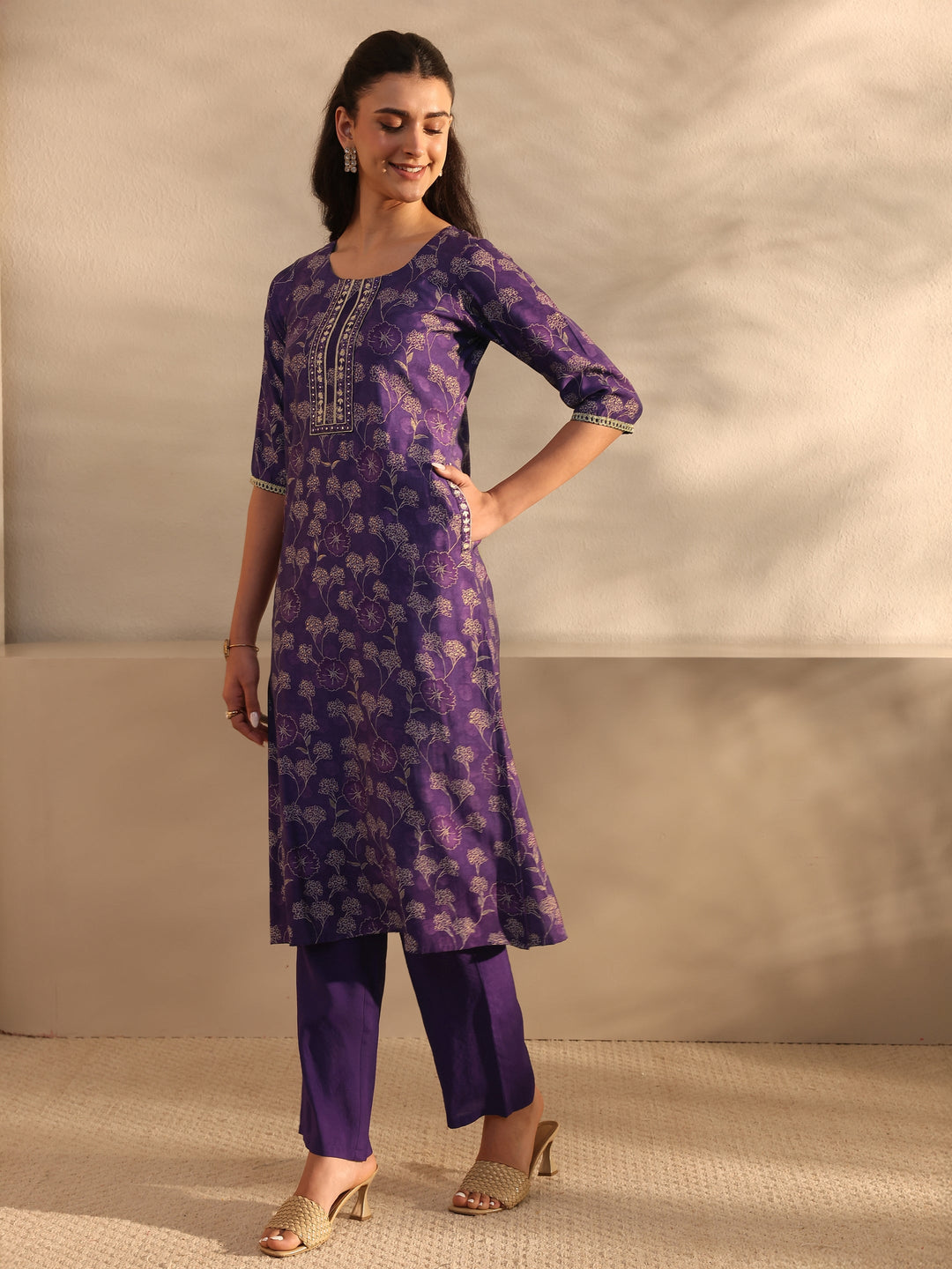 Purple Floral Printed Silk Blend Straight Kurta Set 