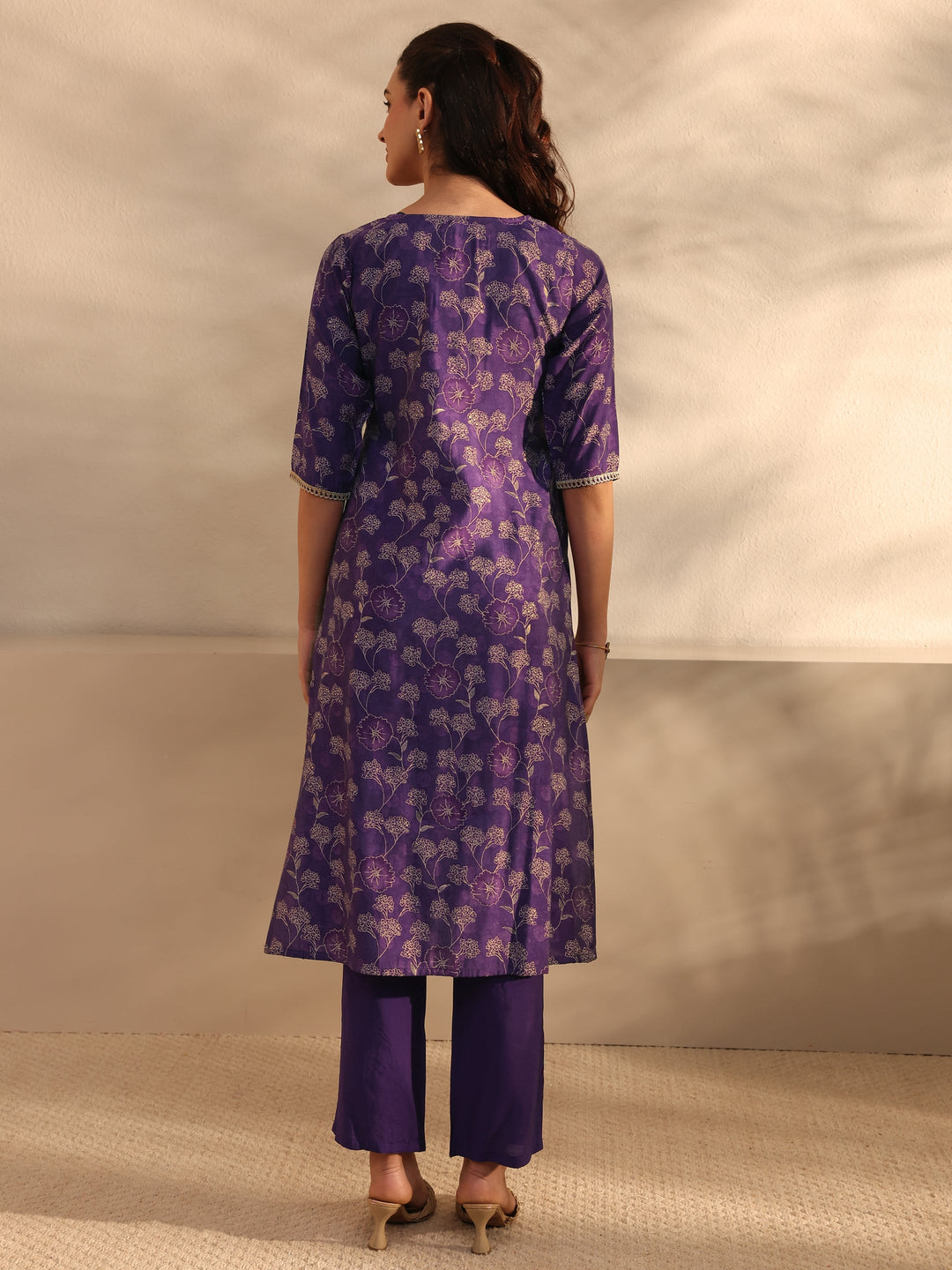  Purple Floral Printed Silk Blend Straight Kurta Set 