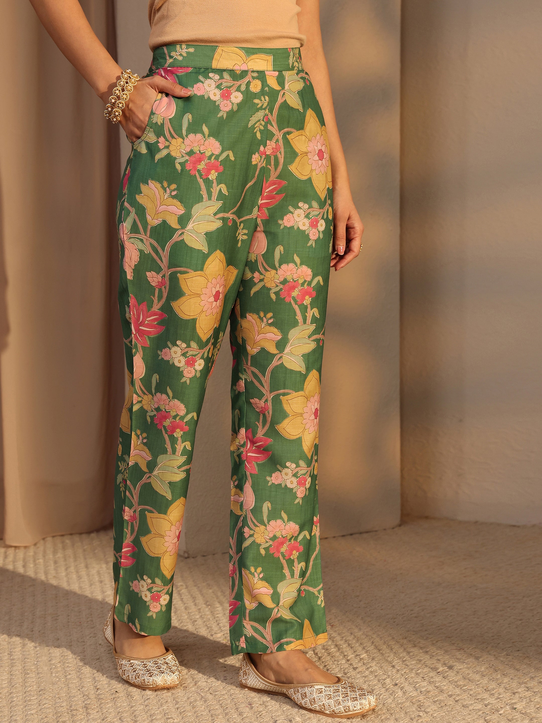 Buy Green Floral Printed Silk Blend Co-Ord Set Online at Rs.1259