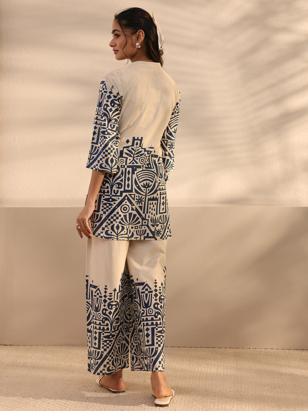  Off White Ethnic Motifs Printed Cotton Co-Ord Set 