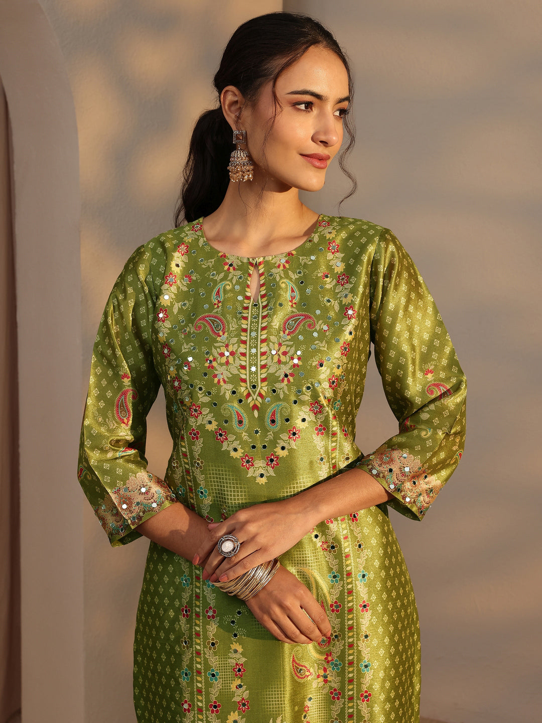  Green Floral Printed Silk Blend Straight Suit Set With Dupatta 