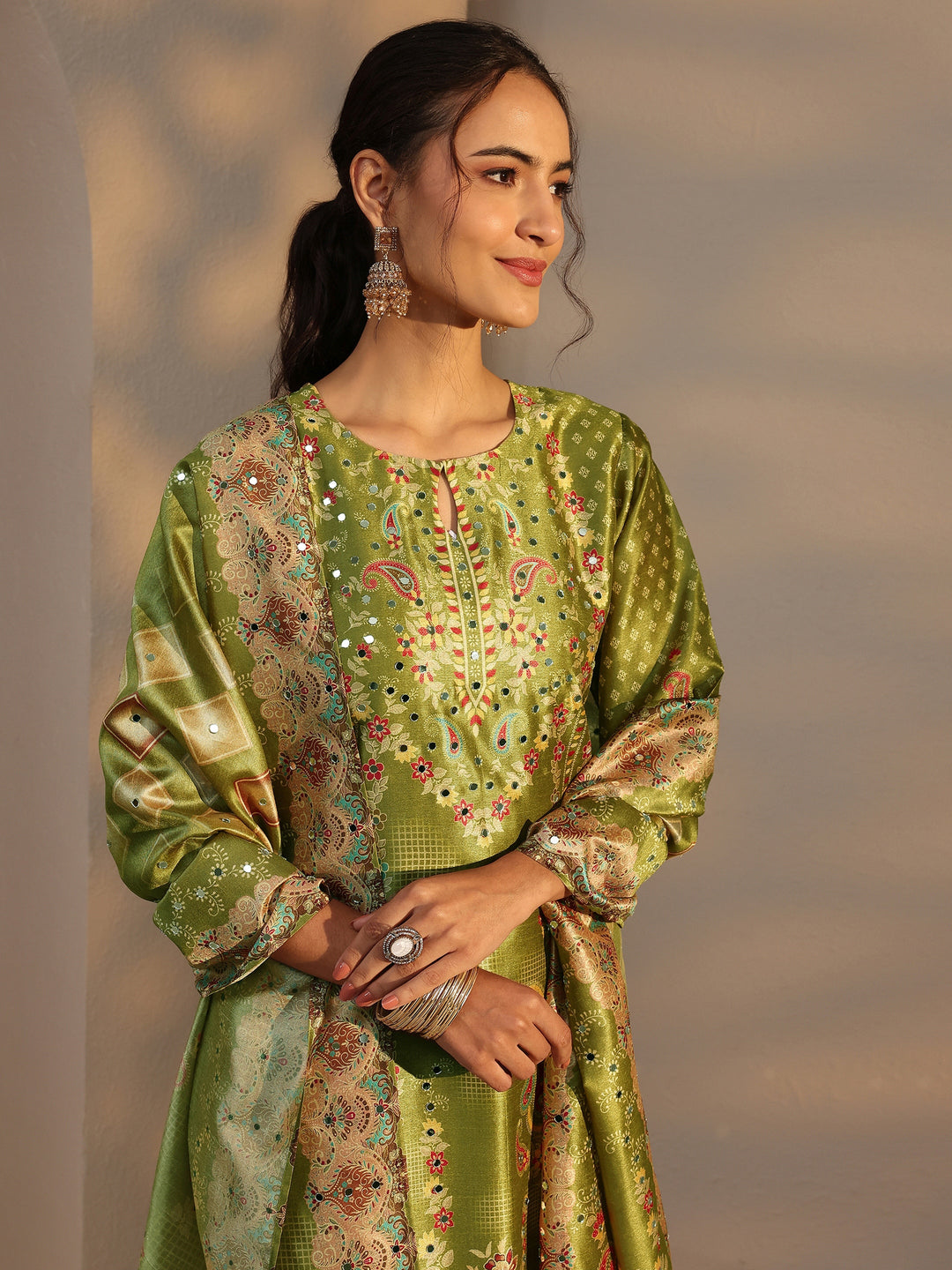  Green Floral Printed Silk Blend Straight Suit Set With Dupatta 