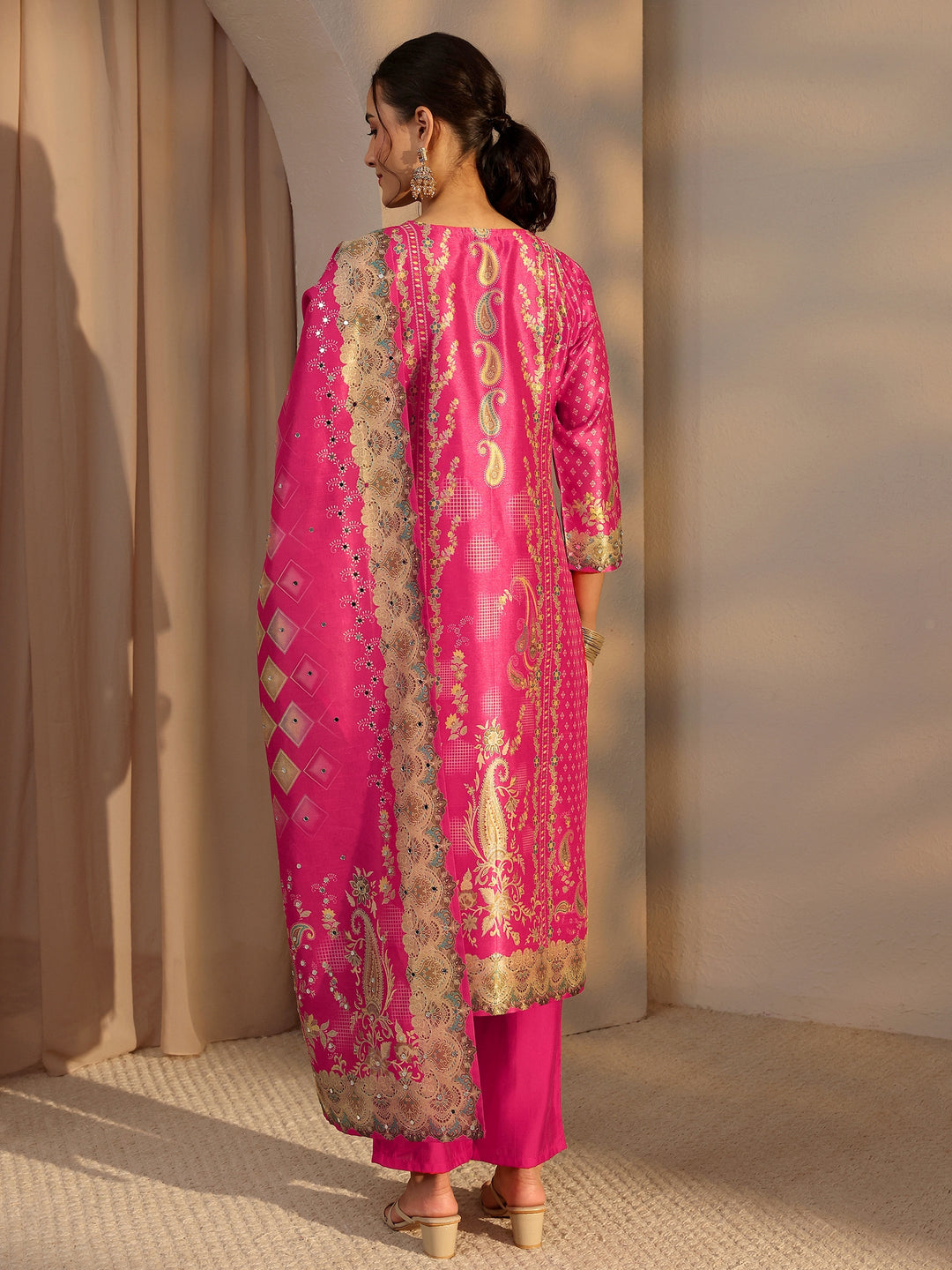  Pink Floral Printed Silk Blend Straight Suit Set With Dupatta 