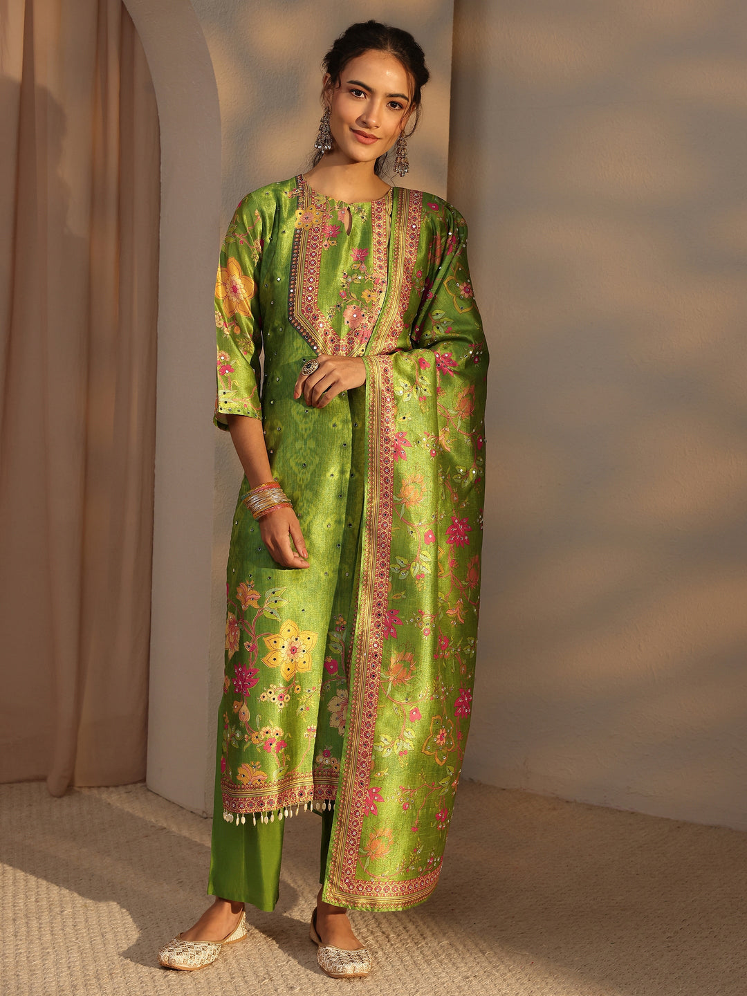  Green Floral Printed Silk Blend Straight Suit Set With Dupatta 