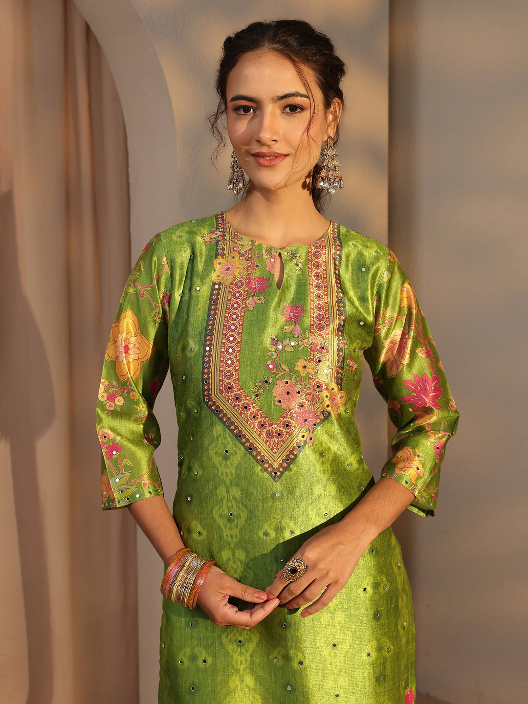  Green Floral Printed Silk Blend Straight Suit Set With Dupatta 