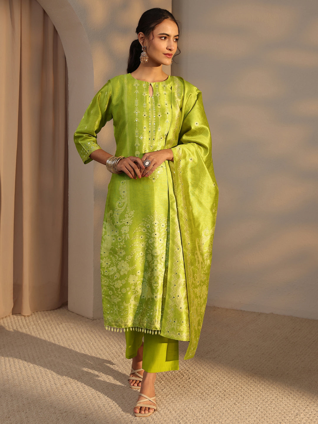 Green Floral Printed Silk Blend Straight Suit Set With Dupatta 