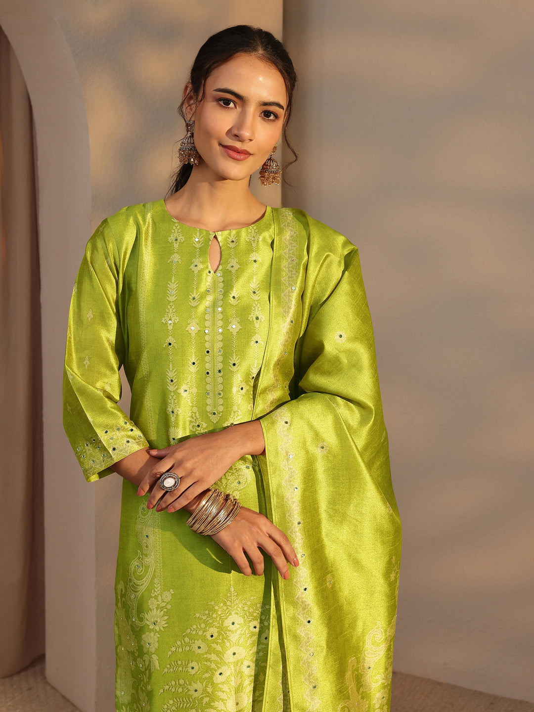  Green Floral Printed Silk Blend Straight Suit Set With Dupatta 