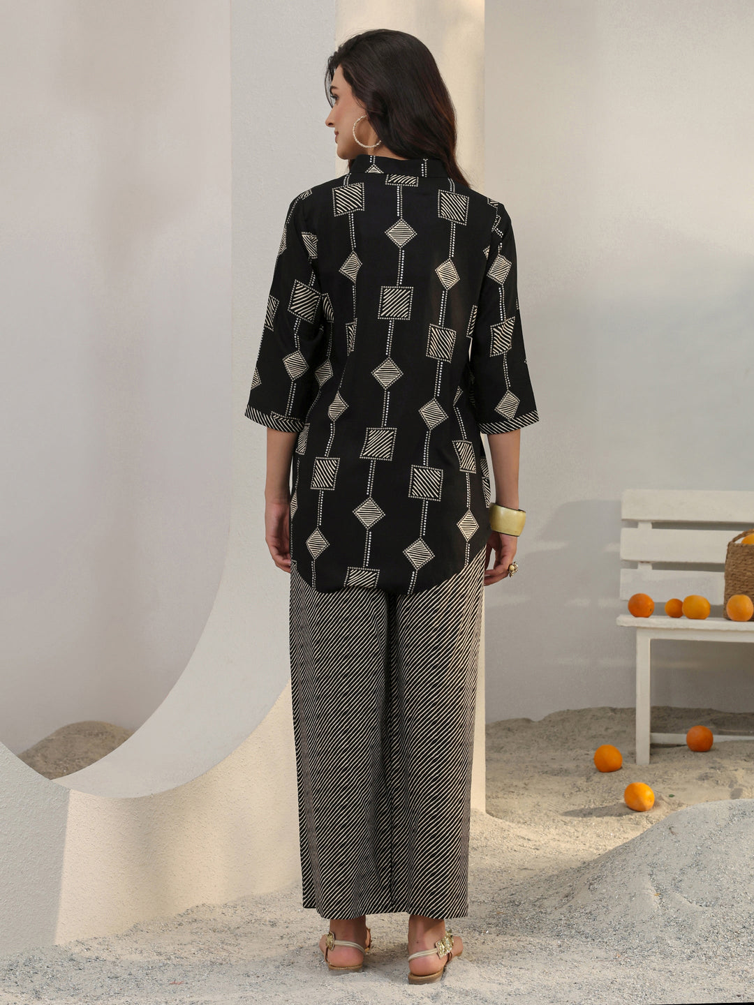  Black Geometric Printed Rayon Co-Ord Set 