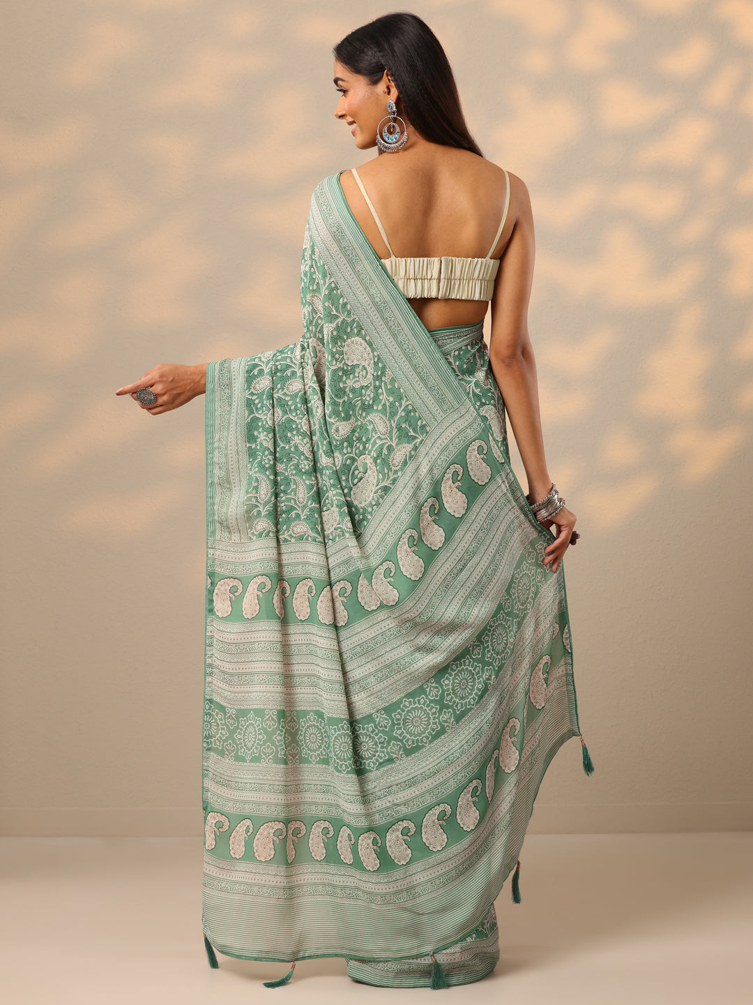  Green Printed Georgette Saree With Unstitched Blouse Piece 