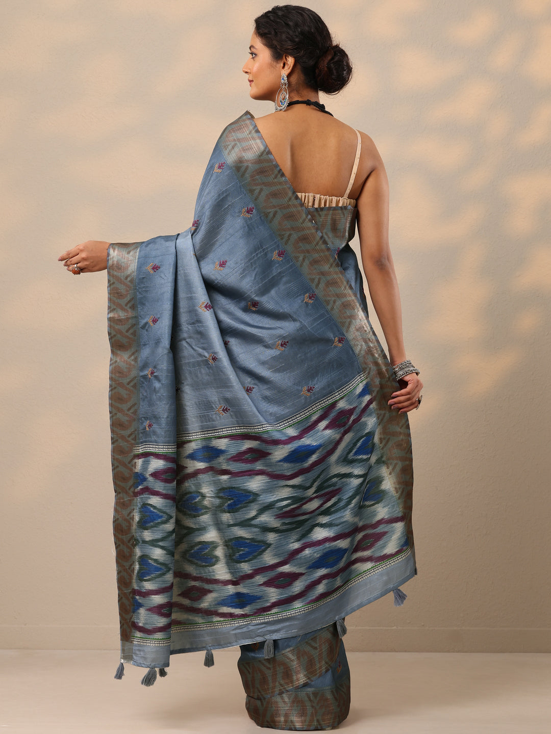  Grey Ikat Woven Design Silk Blend Saree With Unstitched Blouse Piece 