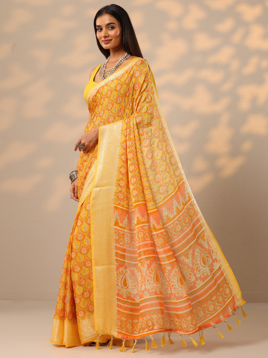  Yellow Printed Georgette Saree With Unstitched Blouse Piece 