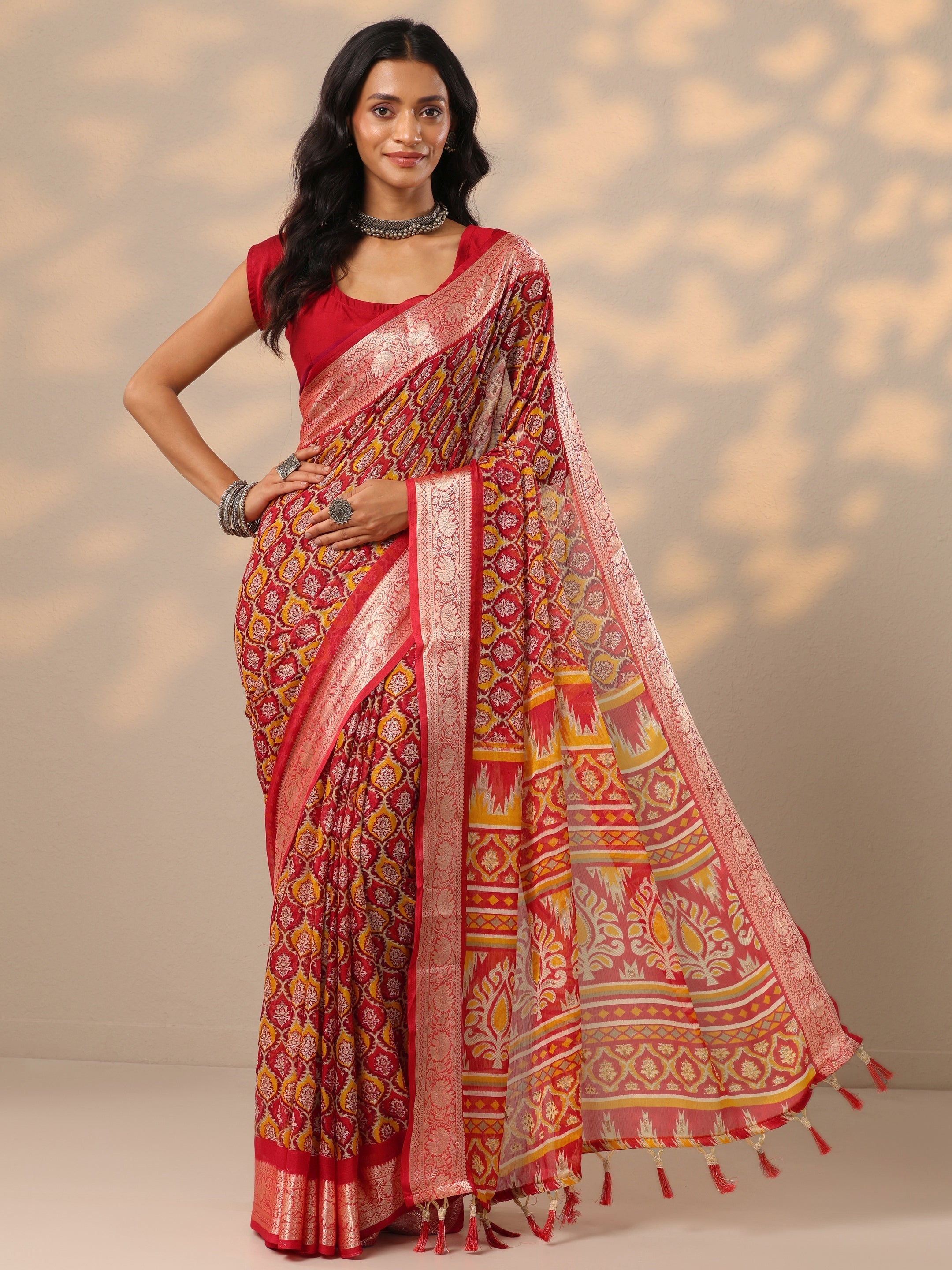 libas Red Printed Banarasi Georgette Saree With Unstitched Blouse Piece-picture-27