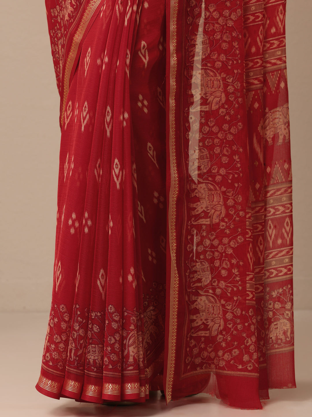  Red Ikat Printed Chiffon Saree With Unstitched Blouse Piece 