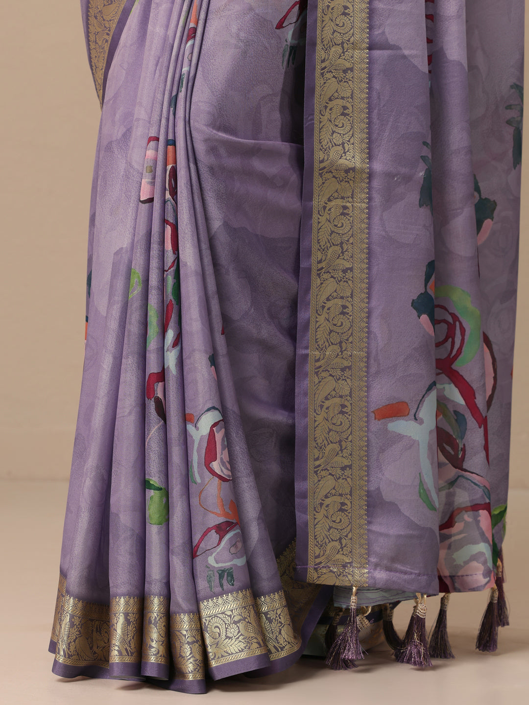  Lavender Printed Crepe Saree With Unstitched Blouse Piece 