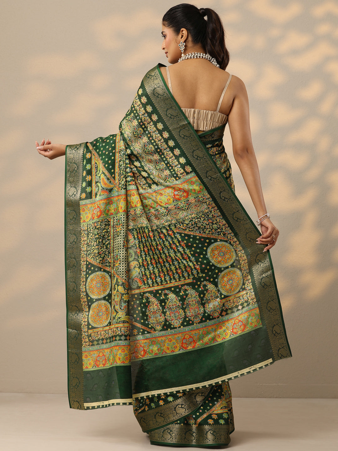  Green Printed Silk Blend Saree With Unstitched Blouse Piece 